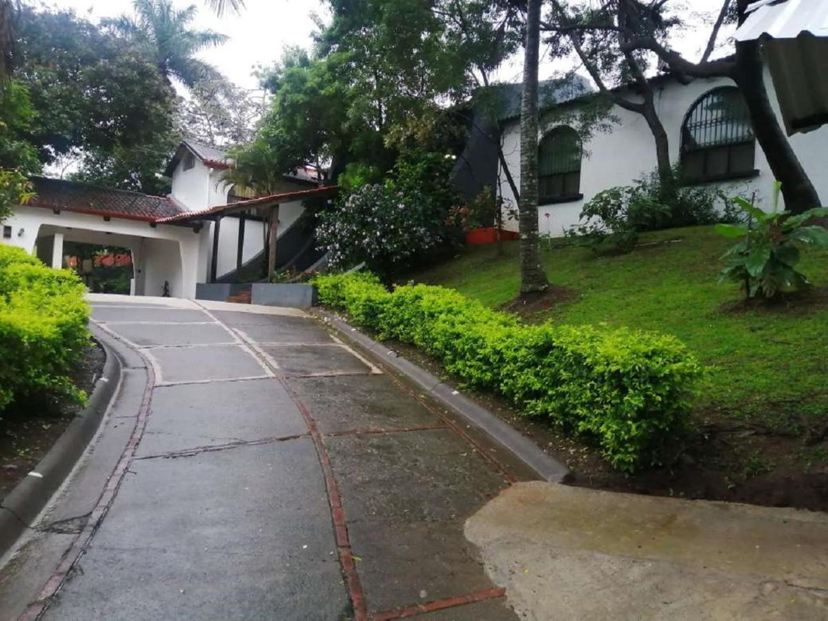 Casona Del Valle Potrerillos Экстерьер фото
